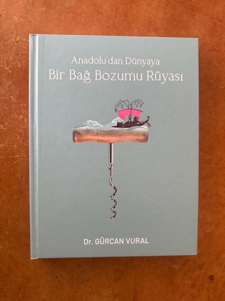 Anadoludan Dünyaya Bir Bağ Bozumu Gürcan Vural kitabı - WAYANA